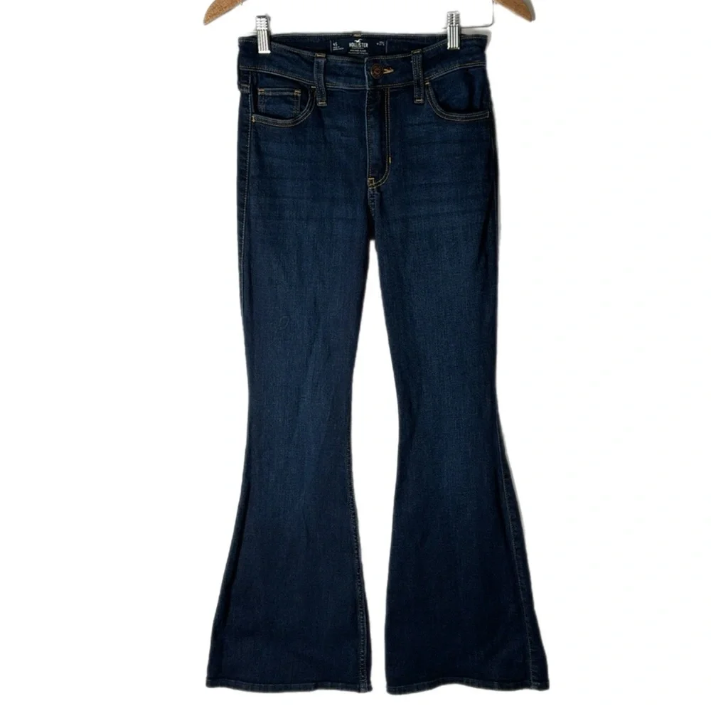 Hollister High Rise Flare Dark Wash Jeans with Stretch Jeans Size 4 Short (27 S) - Picture 1 of 12